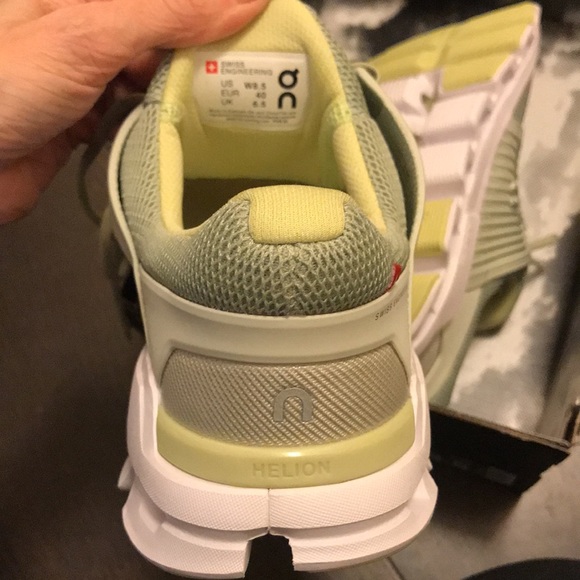 NEW On cloudswift hay leaf sneakers 9 - Picture 7 of 7